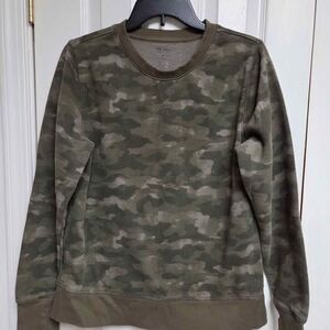 Tek Gear Women's Medium ultrasoft fleece camo sweatshirt with thumb holes